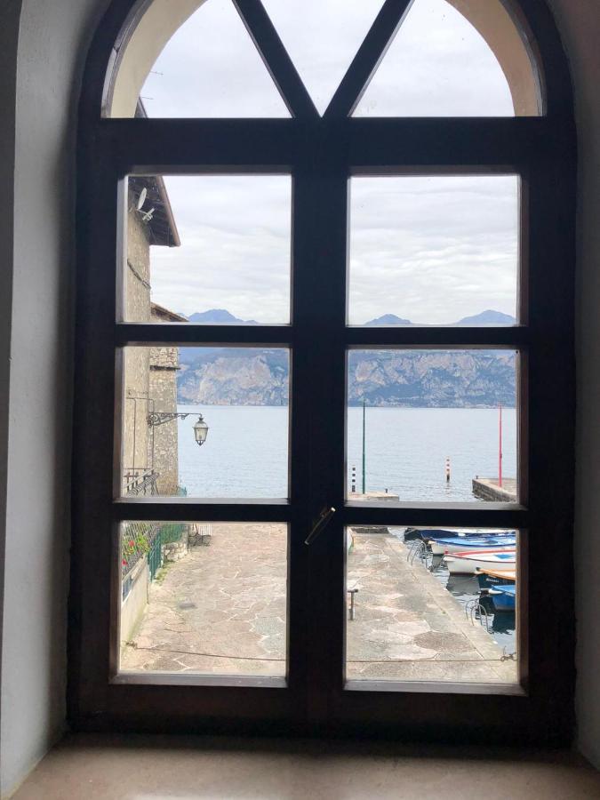 Klimt'S Mill Overlooking Port Malcesine Extérieur photo